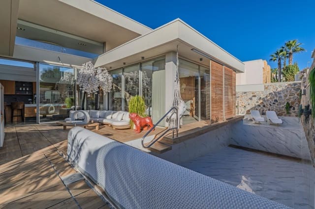 4 bedroom Villa for sale in Benijófar with pool - € 1,250,000 (Ref: 9475550)