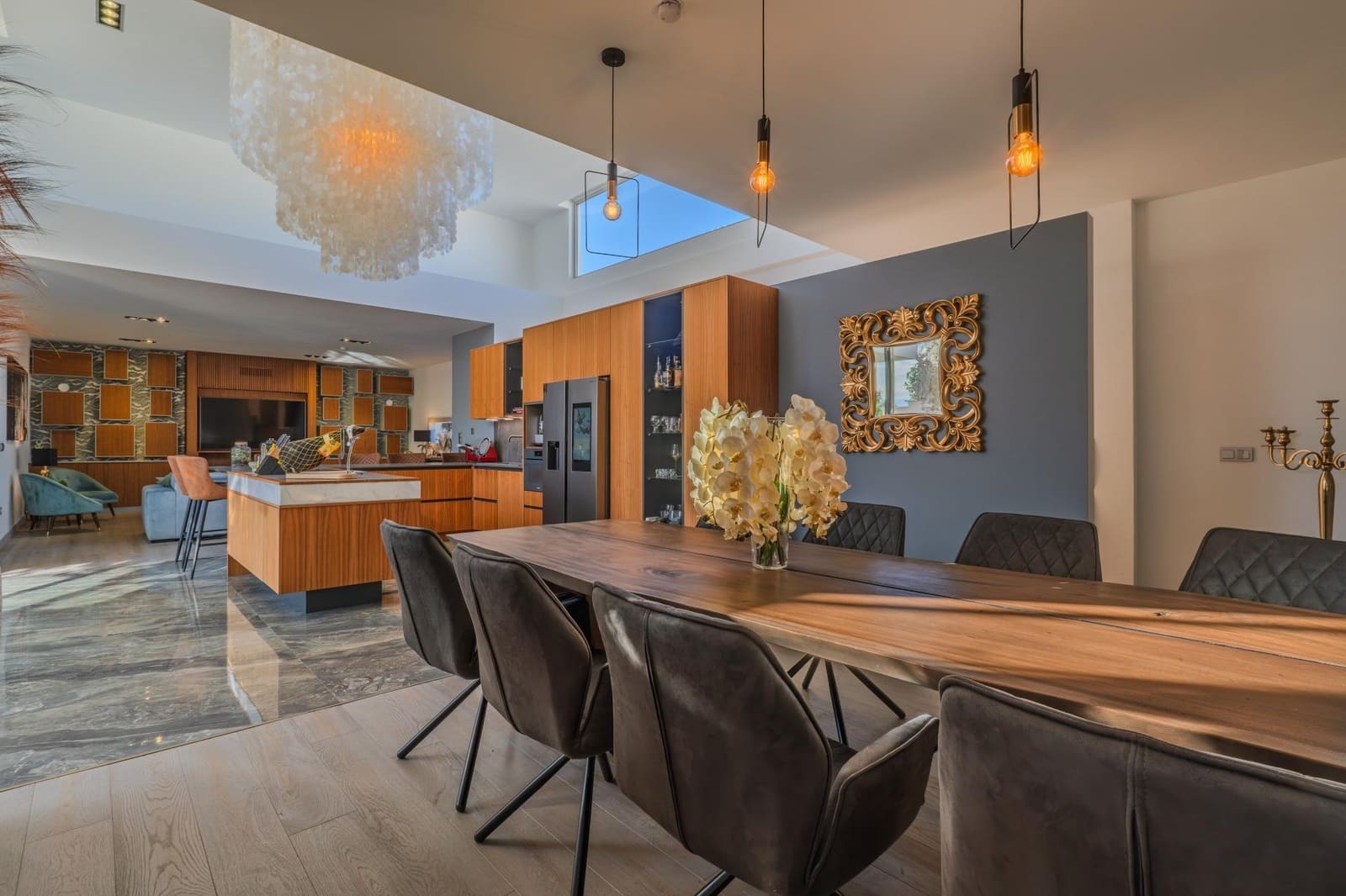 4 bedroom Villa for sale in Benijofar with pool - € 1,250,000 (Ref: 9475550)