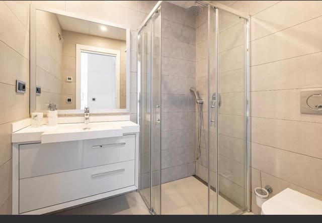 2 chambre Appartement à vendre à Playa Poniente, Benidorm - 600 000 € (Ref: 9475552)