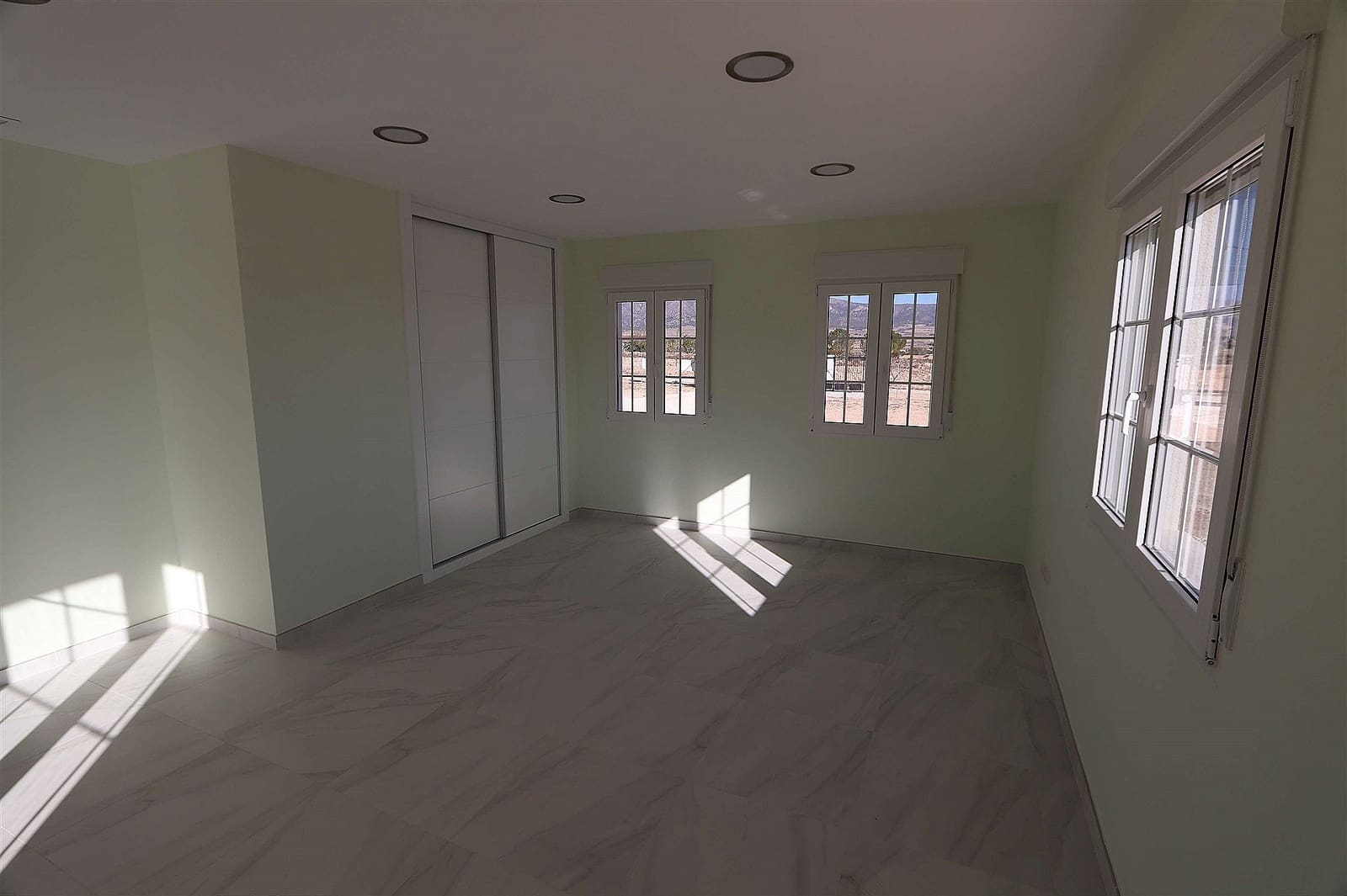 4 bedroom Villa for sale in Pinoso with pool - € 505,000 (Ref: 9476194)