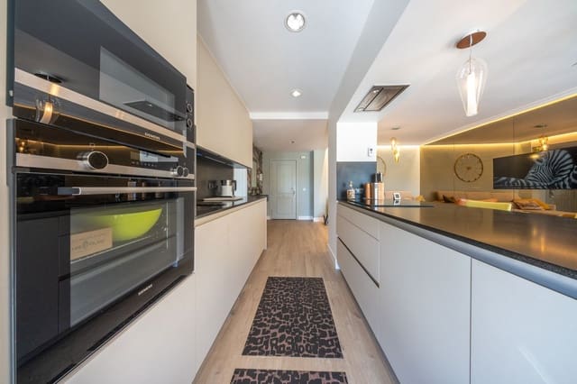 Apartamento de 2 habitaciones en Rodeo Alto - Guadaiza - La Campana, Marbella en venta con piscina - 689.000 € (Ref: 9481889)