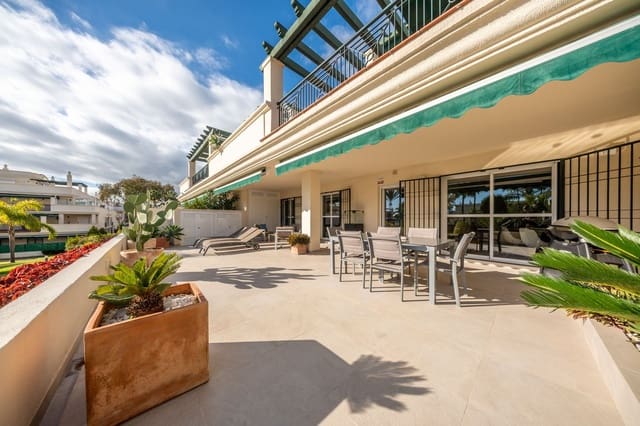 Apartamento de 2 habitaciones en Rodeo Alto - Guadaiza - La Campana, Marbella en venta con piscina - 689.000 € (Ref: 9481889)