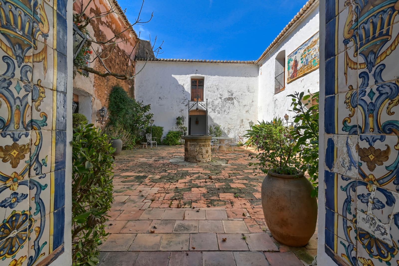 5 sovrum Hotell till salu i Denia med garage - 2 300 000 € (Ref: 9481890)