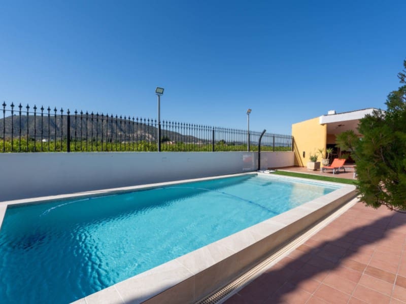 5 bedroom Villa for sale in Orihuela - € 675,000 (Ref: 9488551)
