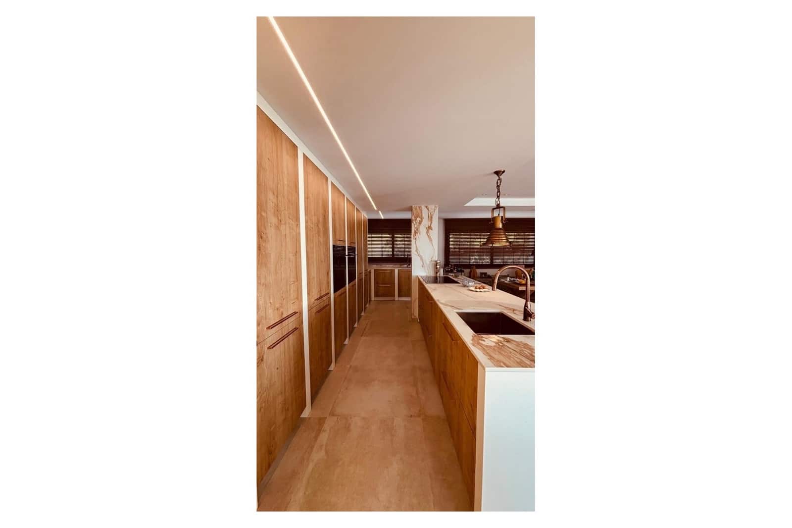 5 bedroom Villa for sale in Altea with garage - € 2,500,000 (Ref: 9494664)