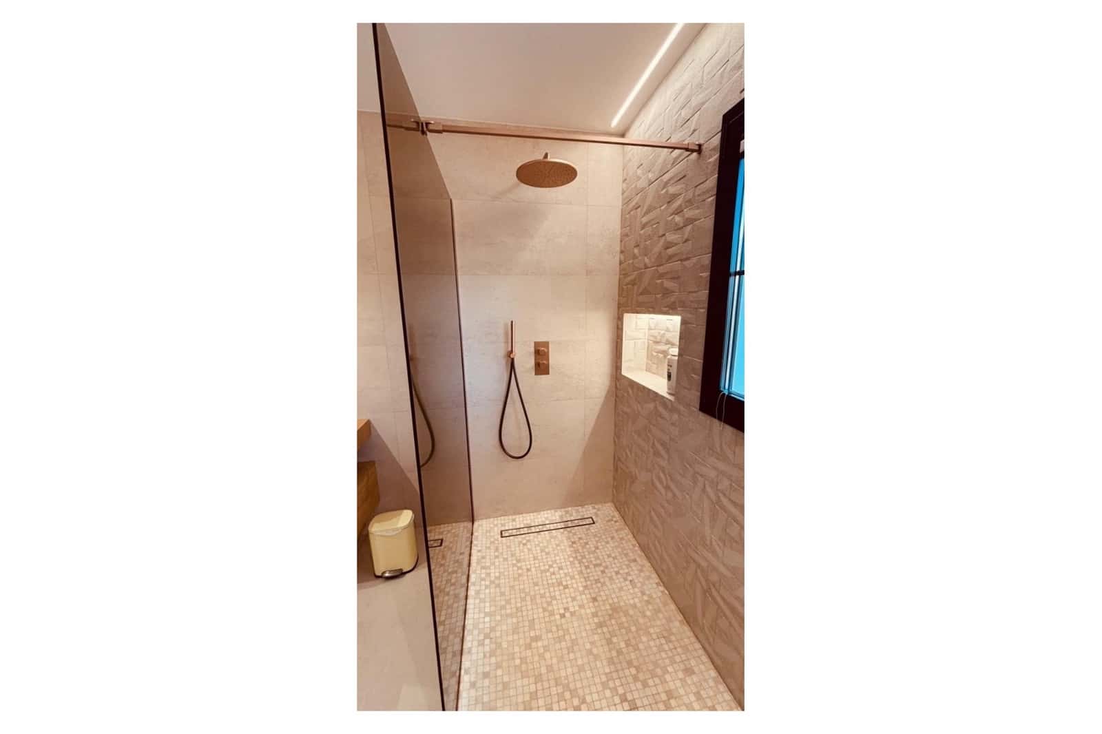 5 bedroom Villa for sale in Altea with garage - € 2,500,000 (Ref: 9494664)