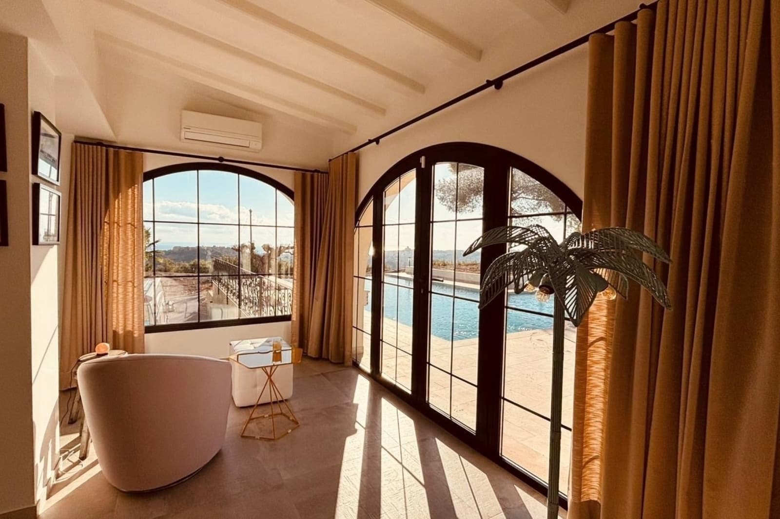 5 bedroom Villa for sale in Altea with garage - € 2,500,000 (Ref: 9494664)