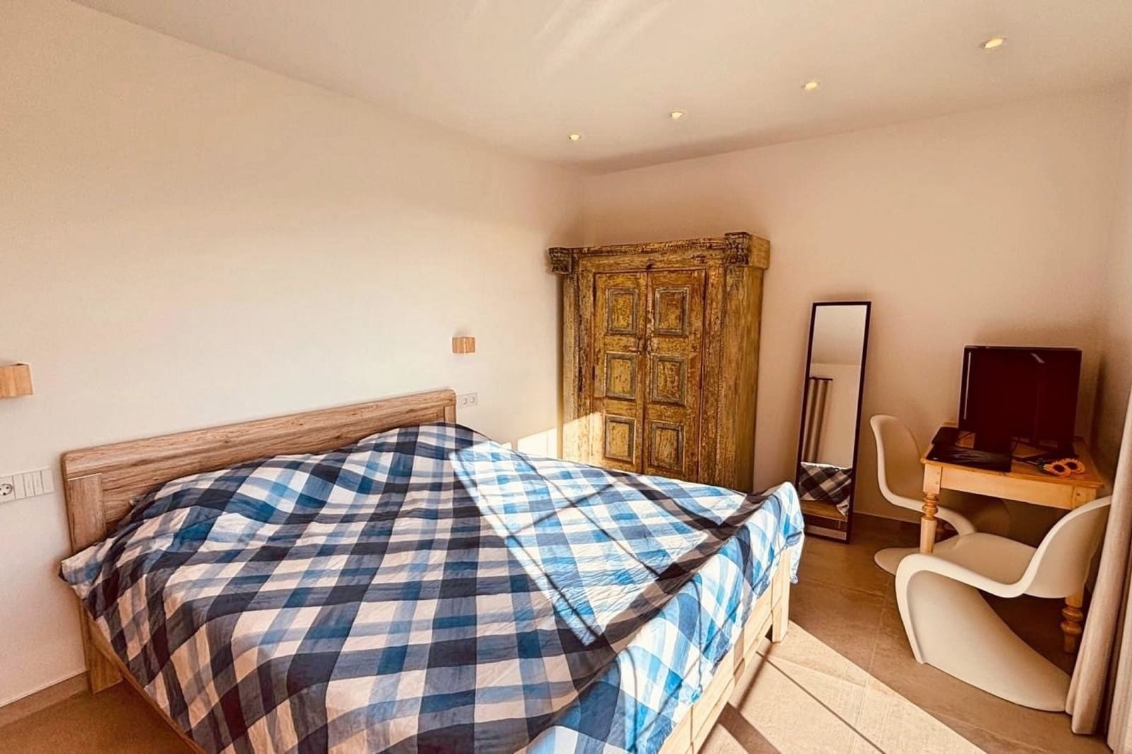 5 bedroom Villa for sale in Altea with garage - € 2,500,000 (Ref: 9494664)