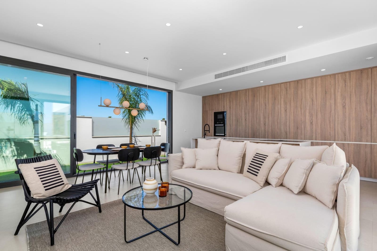 3 soveværelse Villa til salg i Los Alcazares med swimmingpool garage - € 689.900 (Ref: 9497213)