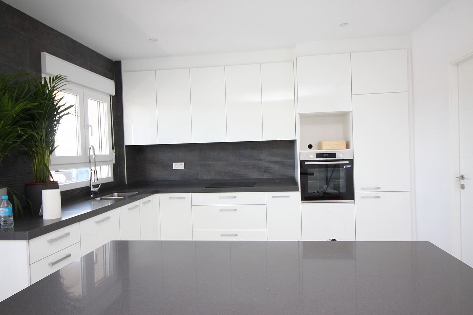 6 bedroom Villa for sale in Pinoso with pool garage - € 547,000 (Ref: 9497216)