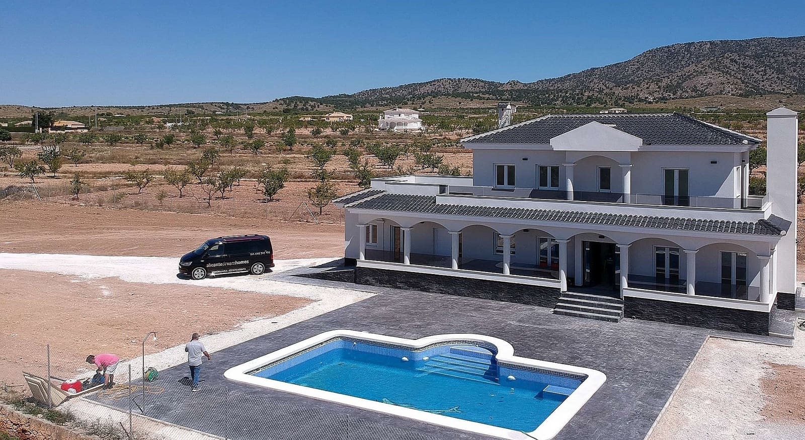 6 bedroom Villa for sale in Pinoso with pool garage - € 547,000 (Ref: 9497216)