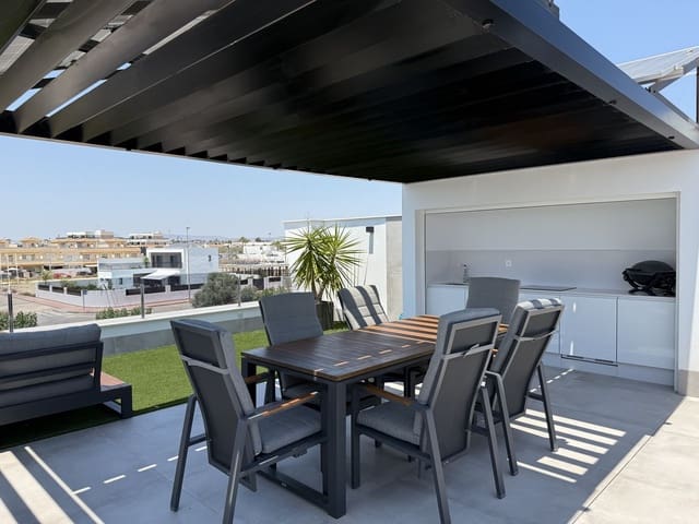 4 bedroom Villa for sale in Santiago de la Ribera, San Javier - € 725,000 (Ref: 9499181)