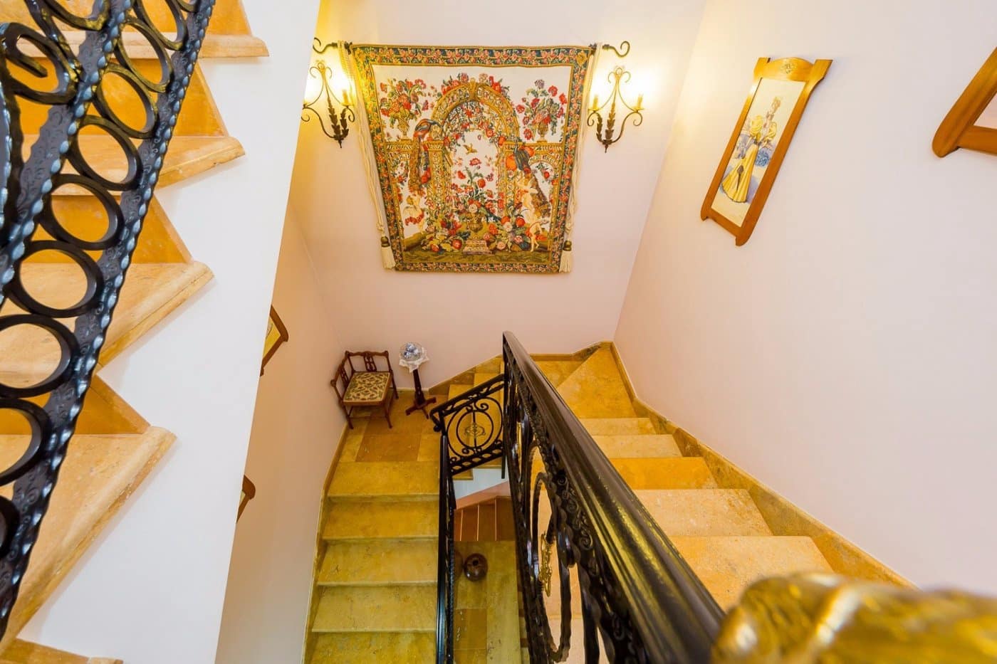 5 slaapkamer Commercieel te koop in Torrevieja - € 1.080.000 (Ref: 9499189)