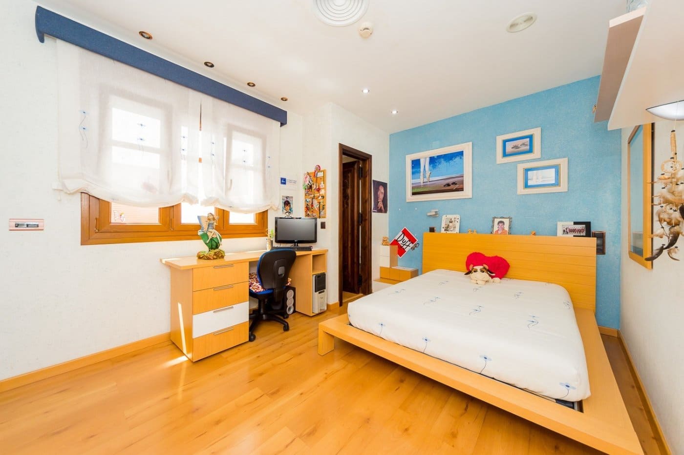 5 slaapkamer Commercieel te koop in Torrevieja - € 1.080.000 (Ref: 9499189)