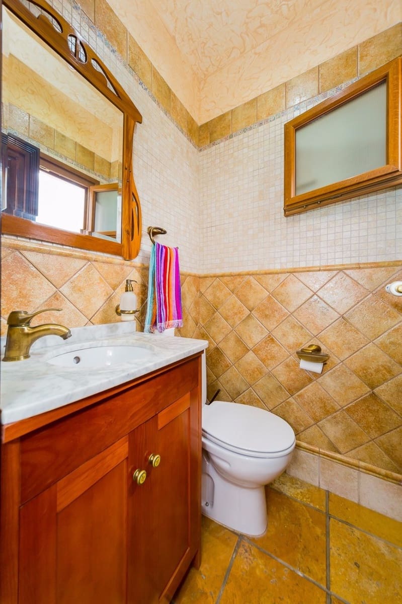 5 slaapkamer Commercieel te koop in Torrevieja - € 1.080.000 (Ref: 9499189)