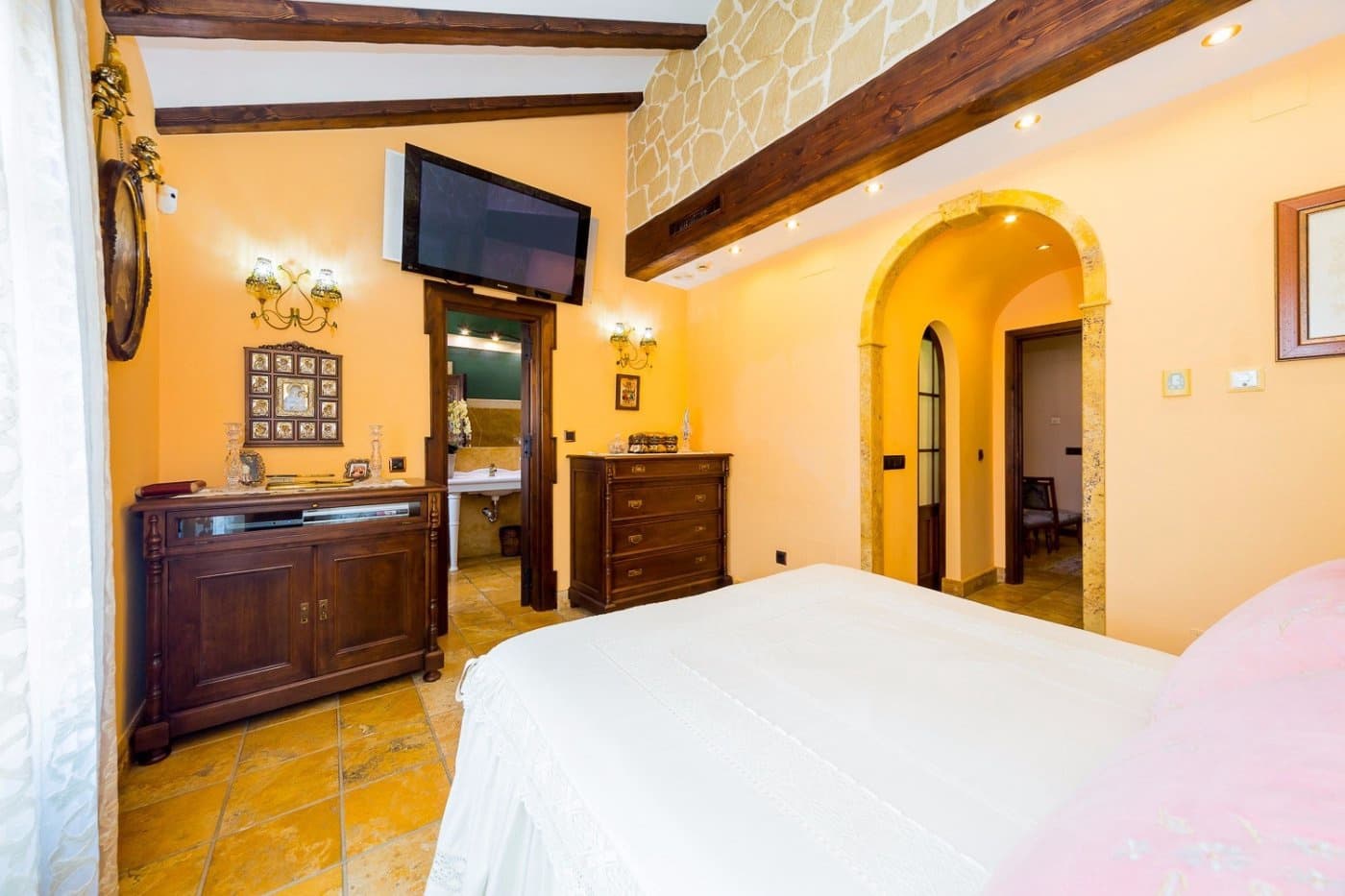 5 slaapkamer Commercieel te koop in Torrevieja - € 1.080.000 (Ref: 9499189)