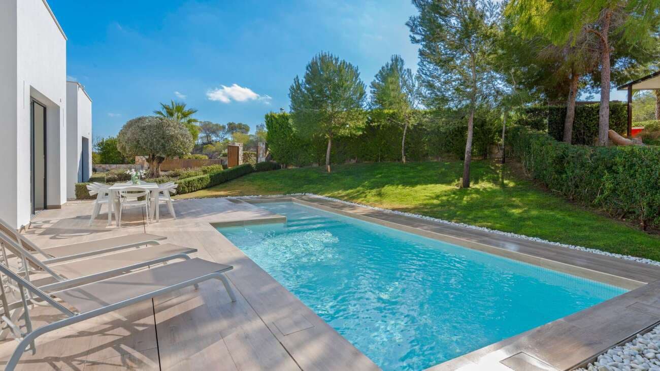 3 bedroom Villa for sale in Orihuela Costa with pool garage - € 819,000 (Ref: 9499193)