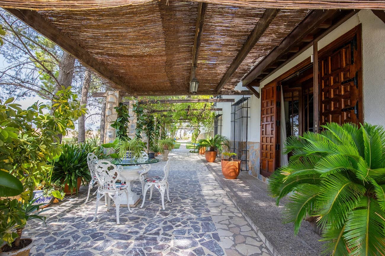 6 bedroom Villa for sale in Cehegin with pool - € 550,000 (Ref: 9499203)