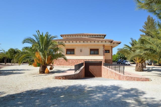 7 bedroom Villa for sale in Callosa de Segura - € 675,000 (Ref: 9499204)