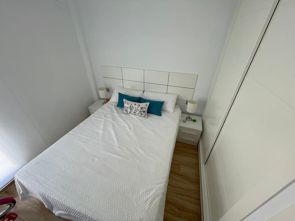 6 slaapkamer Villa te koop in Mar de Cristal met zwembad - € 676.000 (Ref: 9499206)