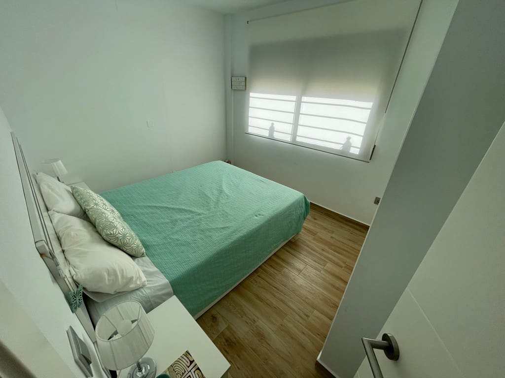 6 slaapkamer Villa te koop in Mar de Cristal met zwembad - € 676.000 (Ref: 9499206)