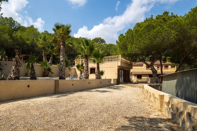 Finca/Casa Rural de 4 habitaciones en Torremendo, Orihuela en venta - 575.000 € (Ref: 9499209)