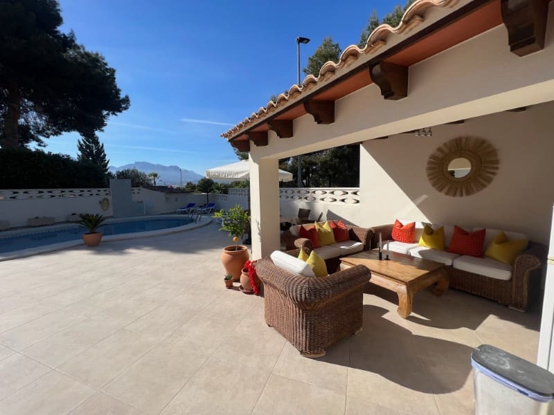 4 sypialnia Willa na sprzedaż w Alfaz del Pi / L'Alfas del Pi - 795 000 € (Ref: 9499218)