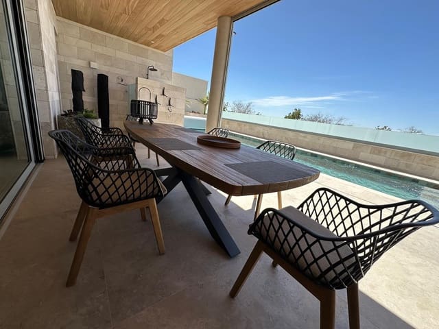 4 slaapkamer Villa te koop in Benijófar met zwembad garage - € 1.495.000 (Ref: 9499222)