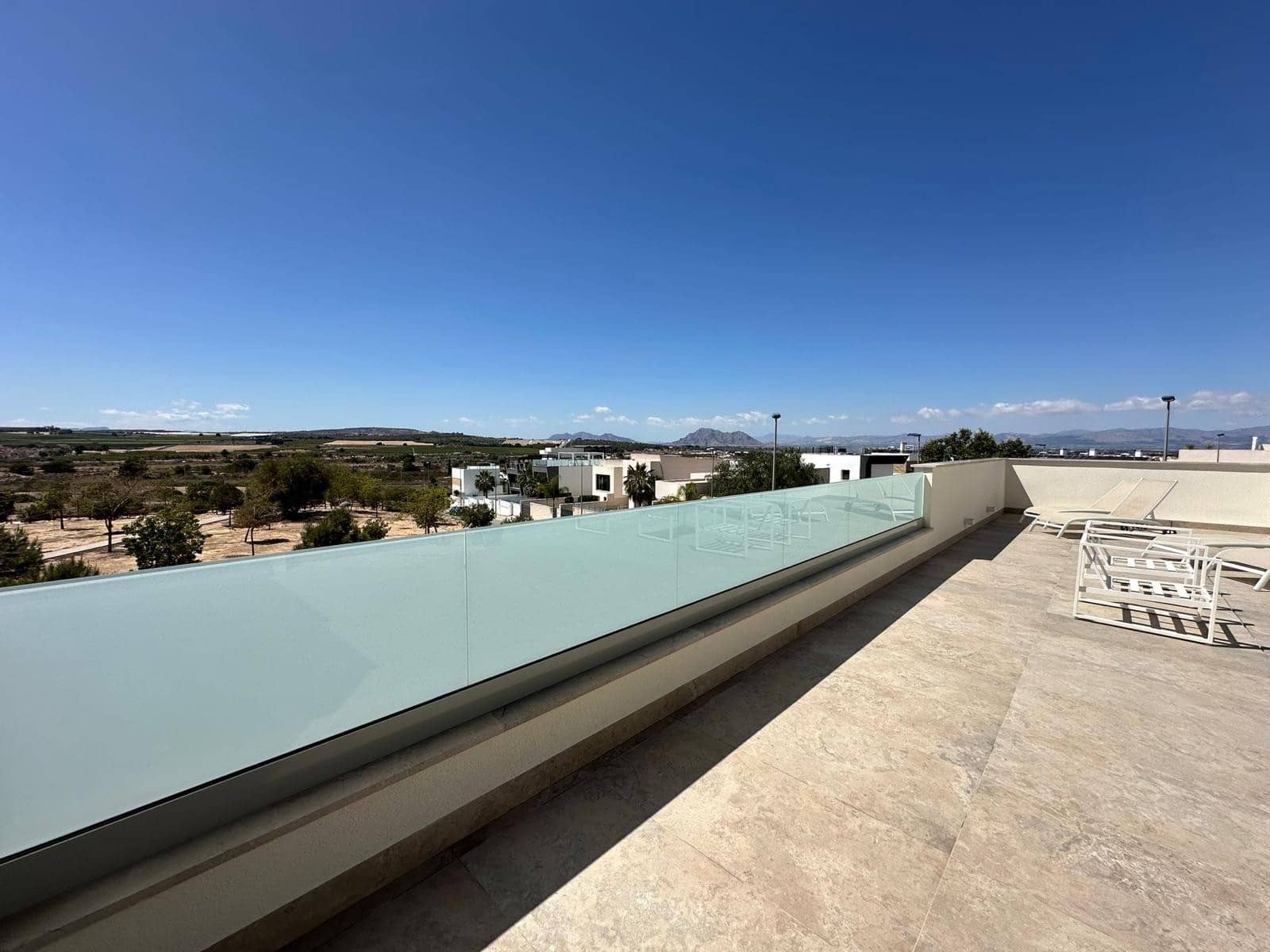 4 bedroom Villa for sale in Benijofar with pool garage - € 1,495,000 (Ref: 9499222)