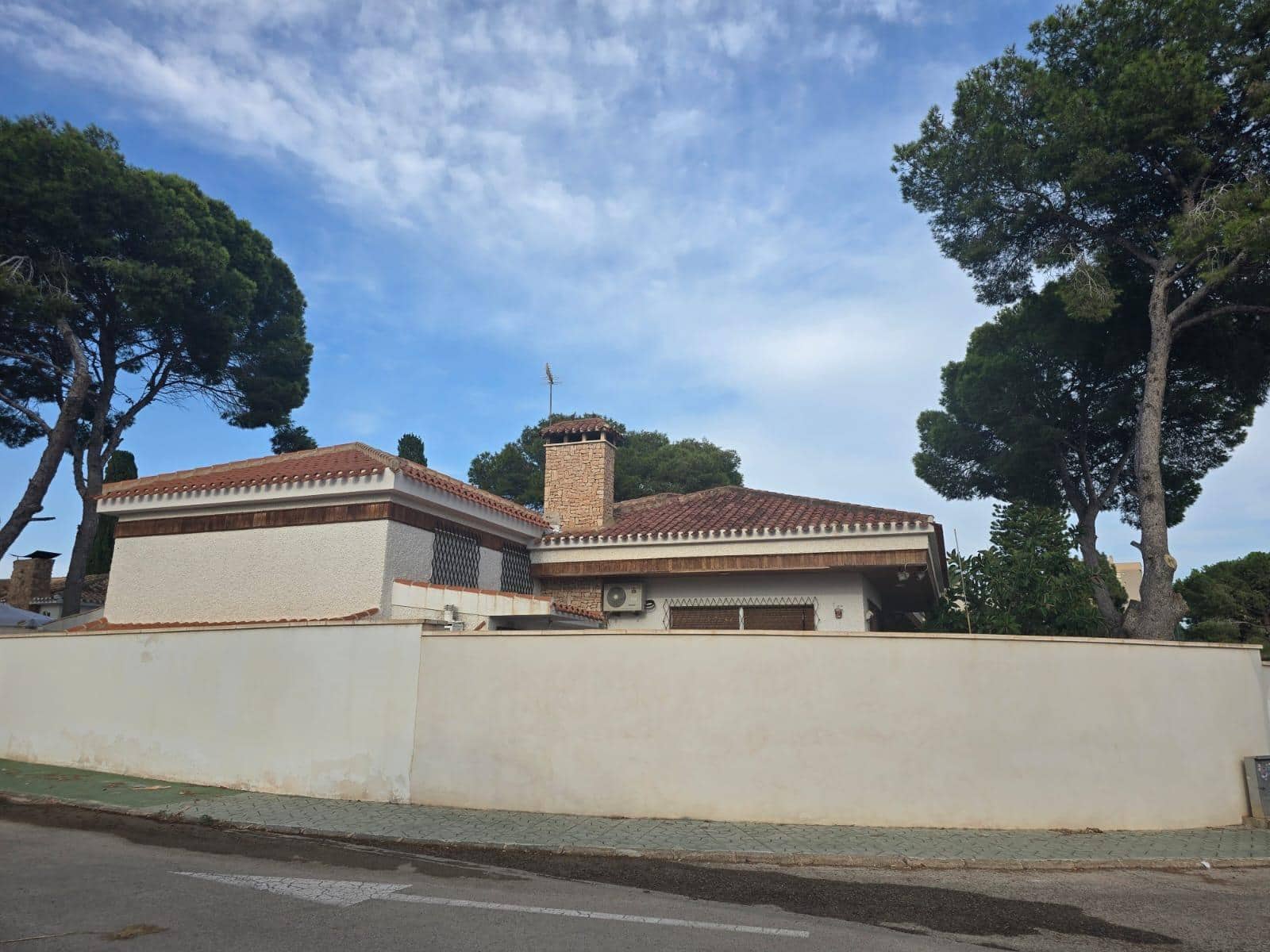 7 sypialnia Willa na sprzedaż w Orihuela Costa - 807 000 € (Ref: 9499227)