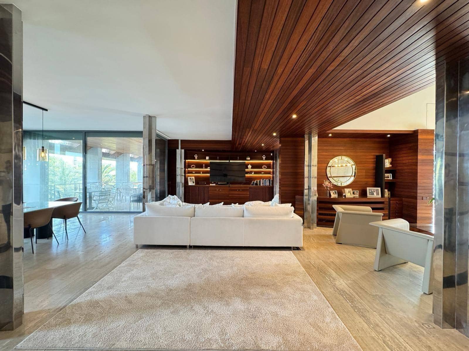 7 bedroom Villa for sale in Orihuela Costa with garage - € 3,950,000 (Ref: 9499232)