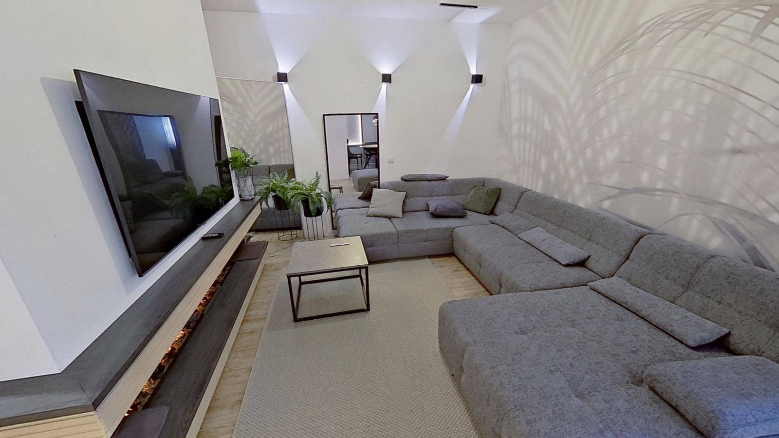 Chalet de 4 habitaciones en Torrevieja en venta - 590.000 € (Ref: 9499238)