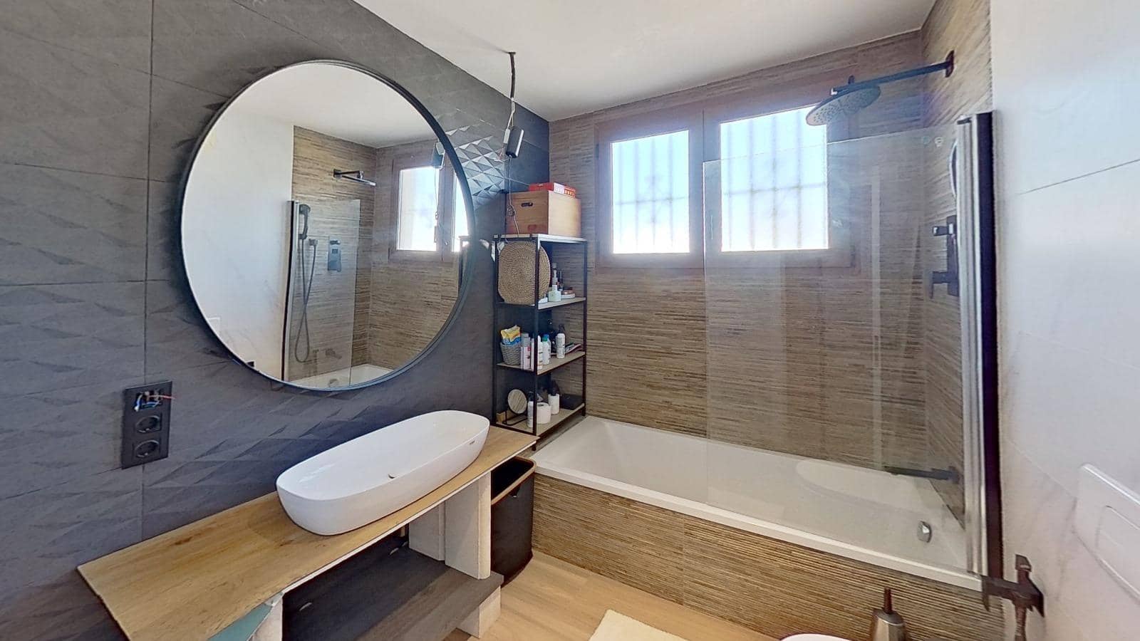 Chalet de 4 habitaciones en Torrevieja en venta - 590.000 € (Ref: 9499238)