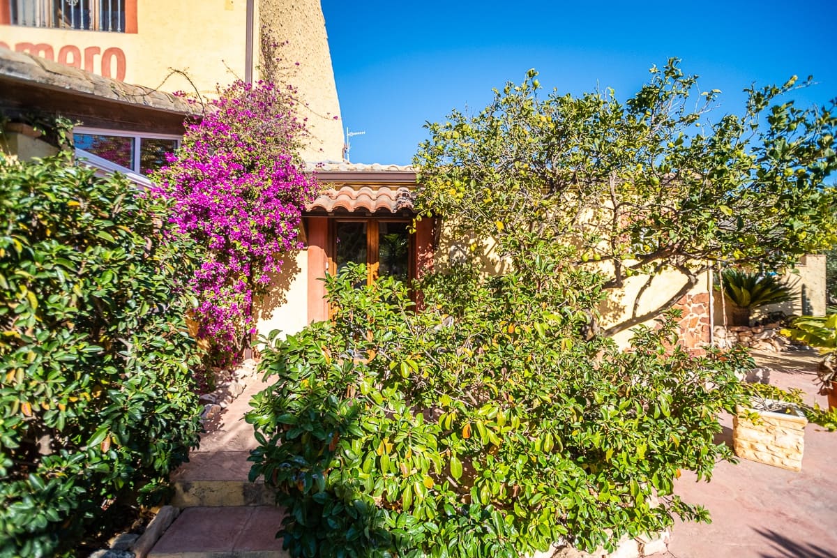 6 slaapkamer Commercieel te koop in Hondon de las Nieves met zwembad - € 850.000 (Ref: 9499250)