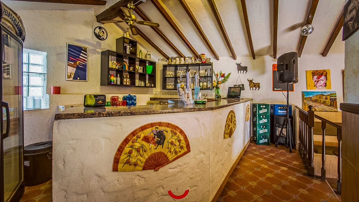 6 slaapkamer Commercieel te koop in Hondon de las Nieves met zwembad - € 850.000 (Ref: 9499250)