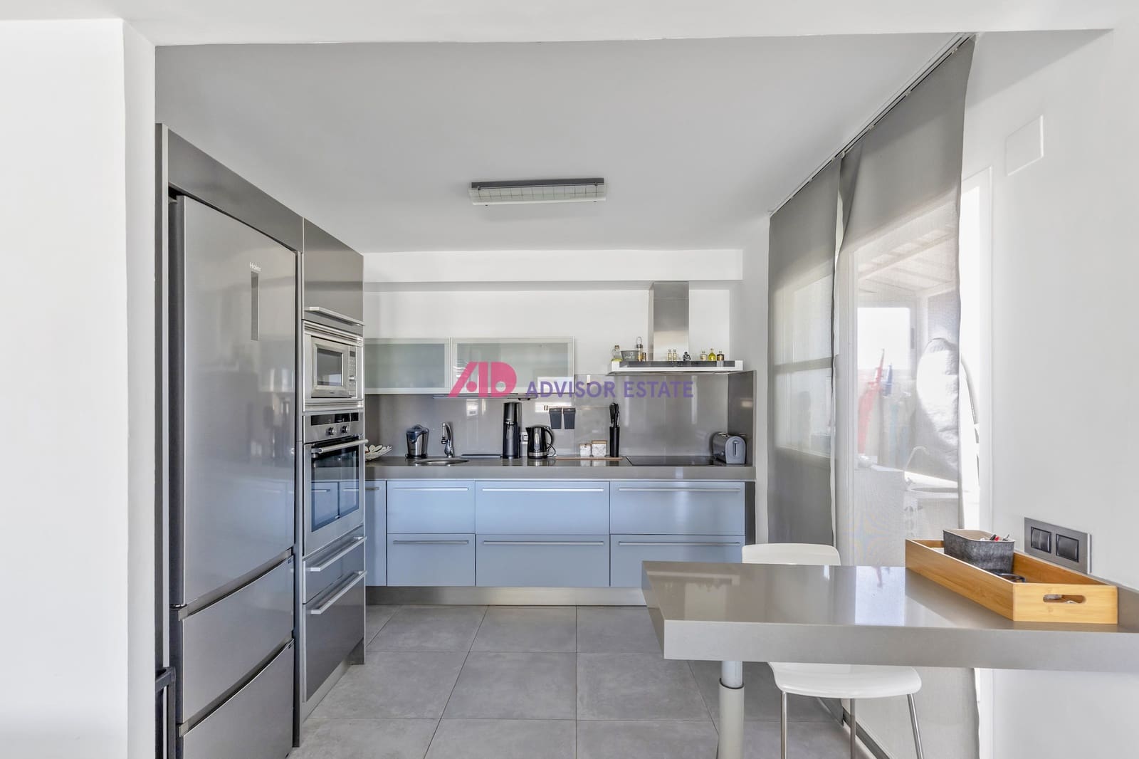 3 bedroom Penthouse for sale in San Juan de Alicante / Sant Joan d'Alacant with pool garage - € 749,000 (Ref: 9499265)