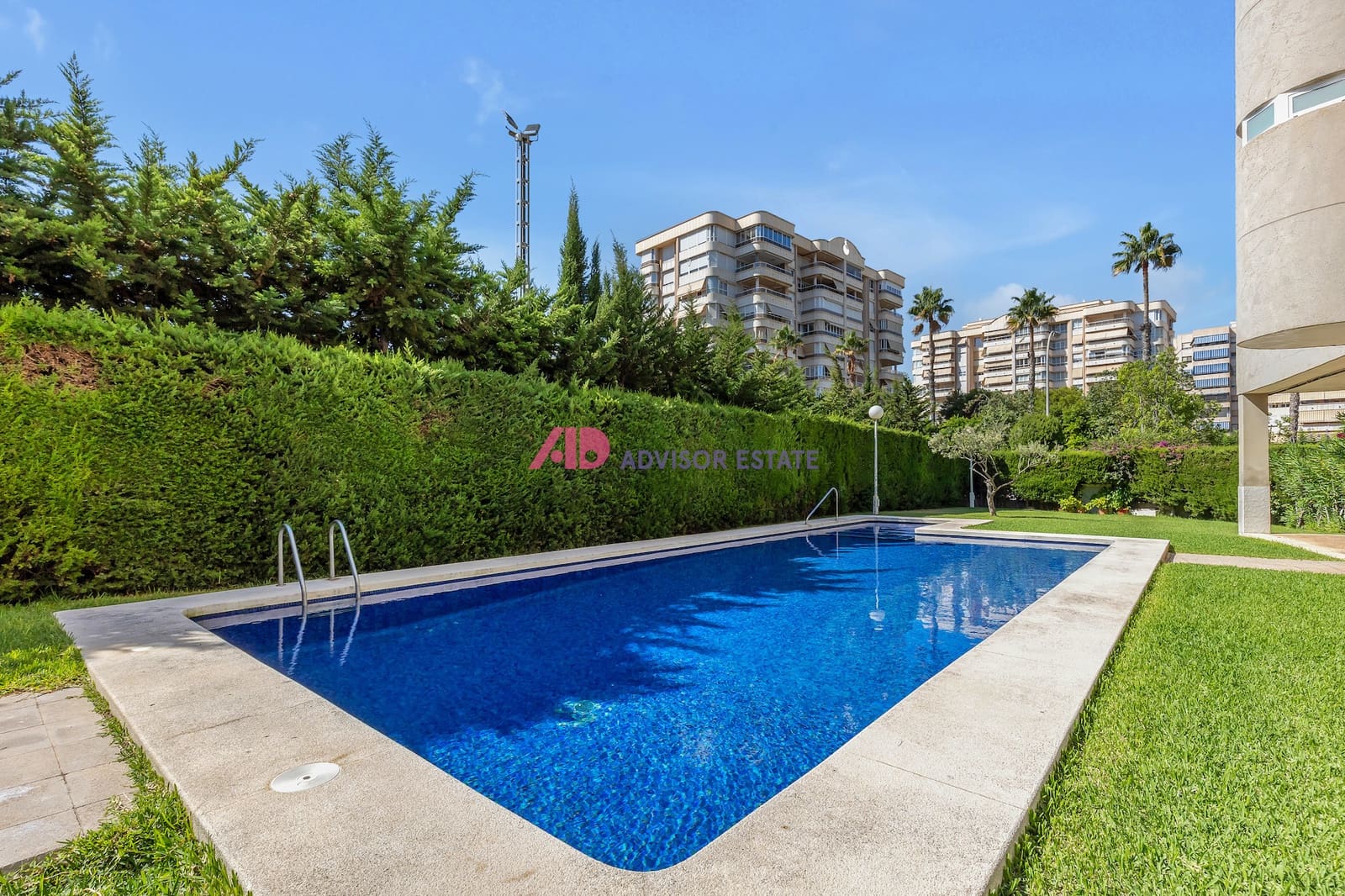 3 bedroom Penthouse for sale in San Juan de Alicante / Sant Joan d'Alacant with pool garage - € 749,000 (Ref: 9499265)