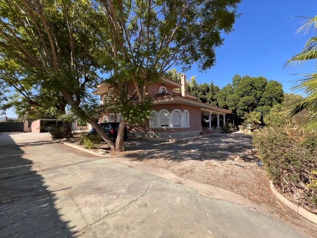 7 soveværelse Villa til salg i Callosa de Segura med swimmingpool - € 560.000 (Ref: 9499266)