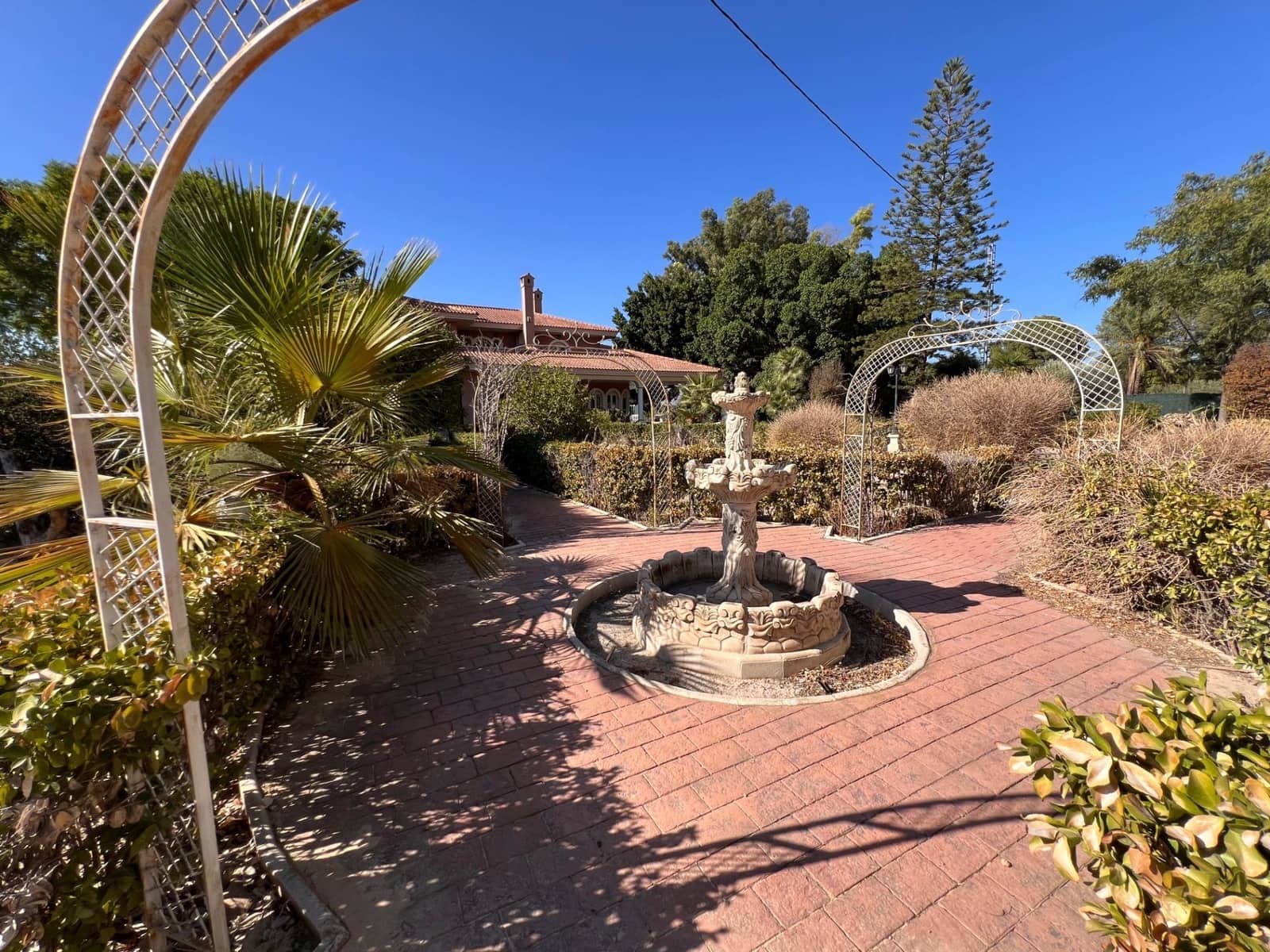 7 soveværelse Villa til salg i Callosa de Segura med swimmingpool - € 560.000 (Ref: 9499266)