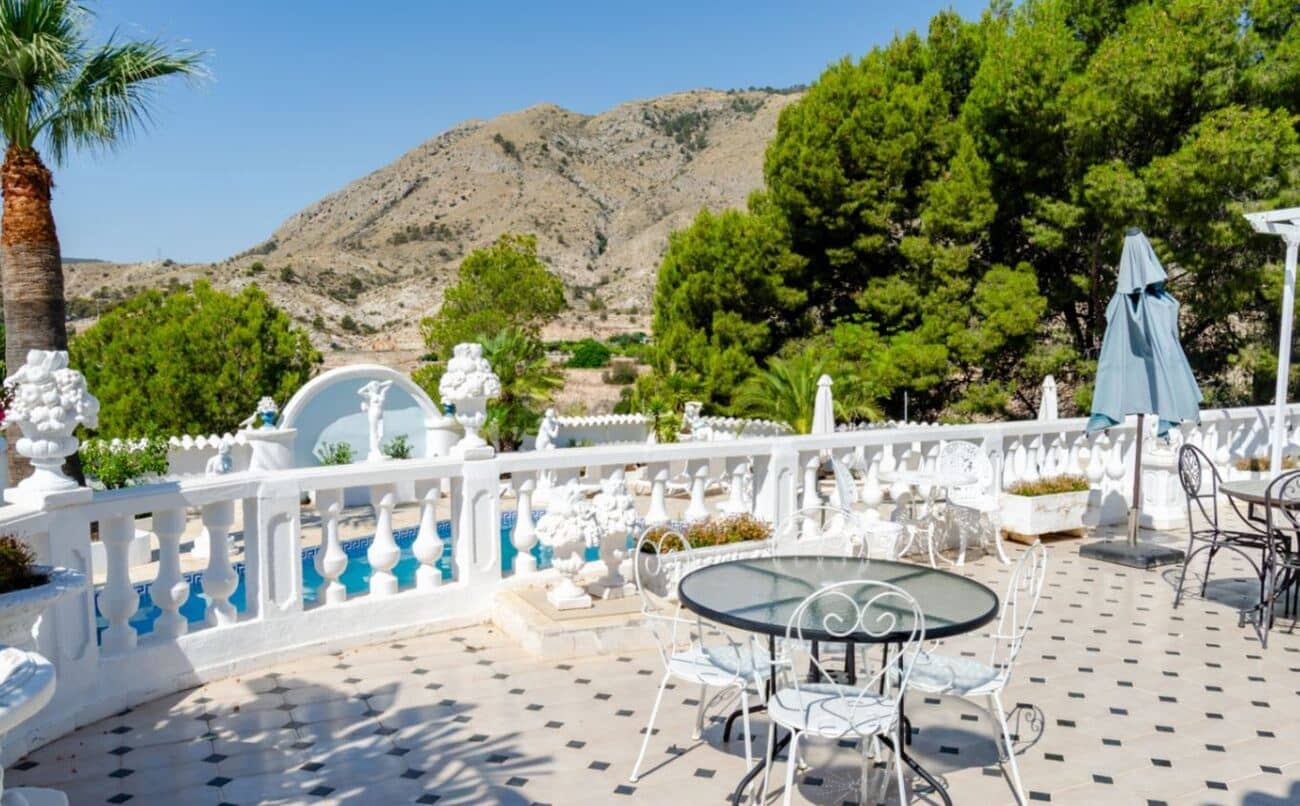 15 bedroom Villa for sale in Orxeta - € 950,000 (Ref: 9499270)