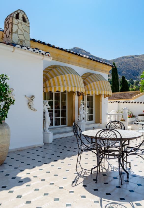 15 bedroom Villa for sale in Orxeta - € 950,000 (Ref: 9499270)