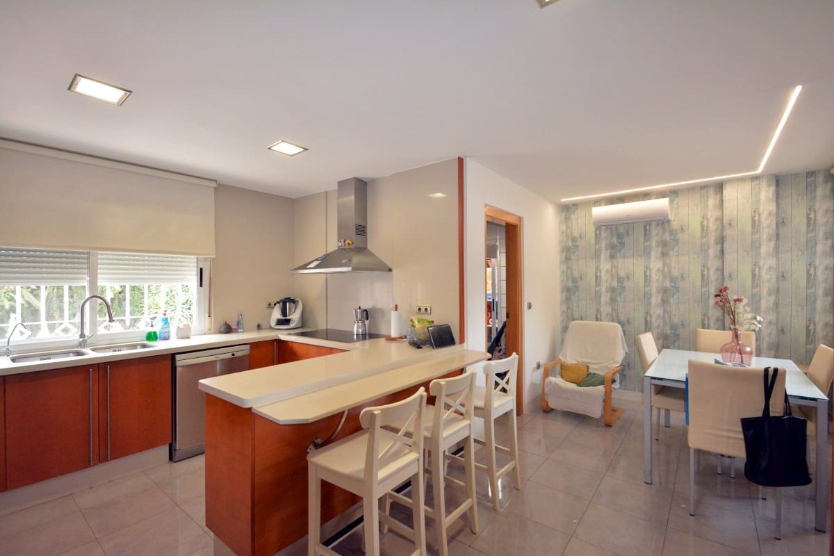 4 soverom Finca/Herregård til salgs i Almoradi med svømmebasseng garasje - € 900 000 (Ref: 9499291)