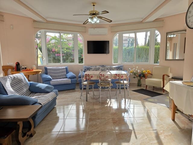 3 chambre Villa/Maison à vendre à Playa Flamenca, Orihuela avec piscine - 550 000 € (Ref: 9499306)