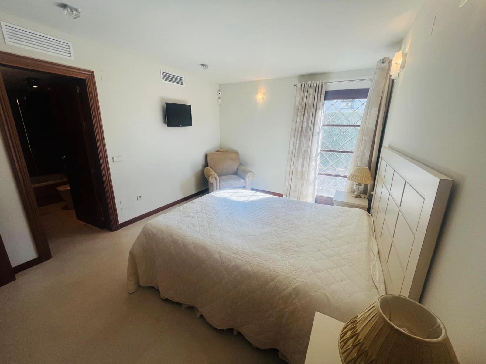 4 bedroom Villa for sale in Sucina with pool garage - € 995,000 (Ref: 9499309)