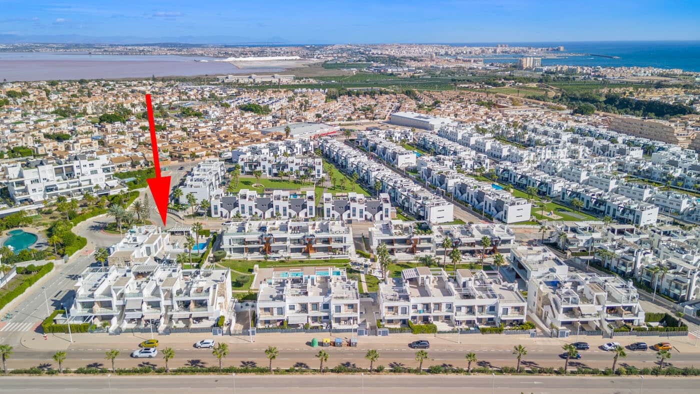 3 soveværelse Bungalow til salg i Torrevieja - € 569.000 (Ref: 9499314)