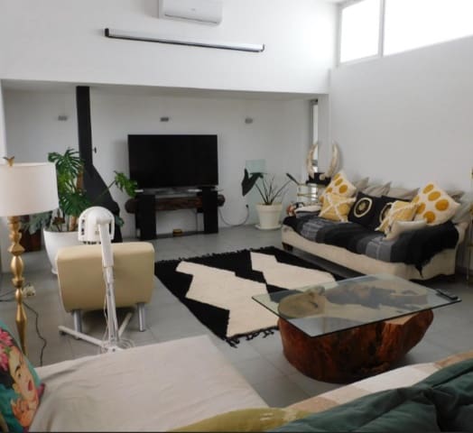 6 slaapkamer Villa te koop in Alicante stad met zwembad garage - € 650.000 (Ref: 9499320)