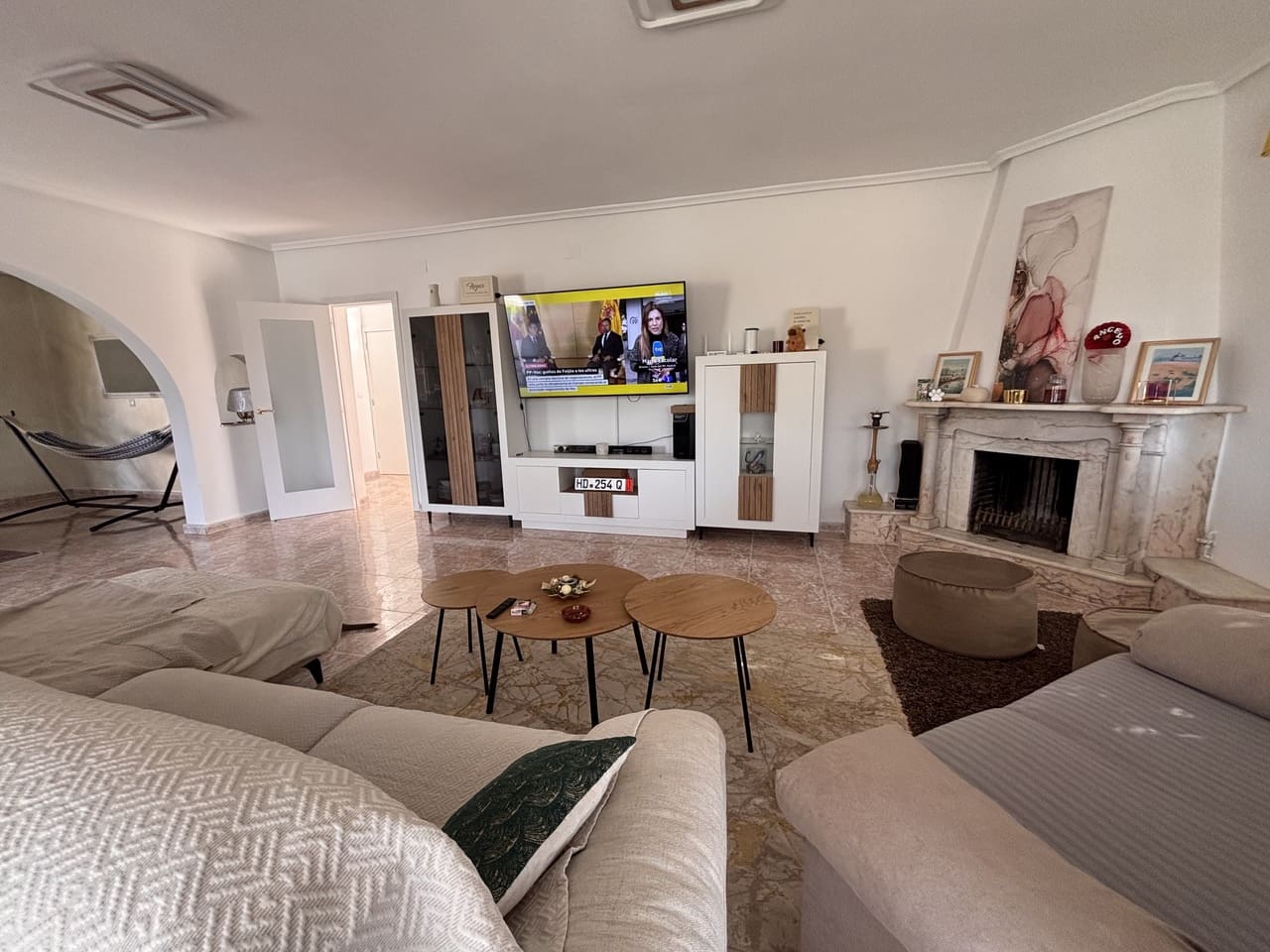 5 bedroom Villa for sale in Benijofar with garage - € 650,000 (Ref: 9499335)