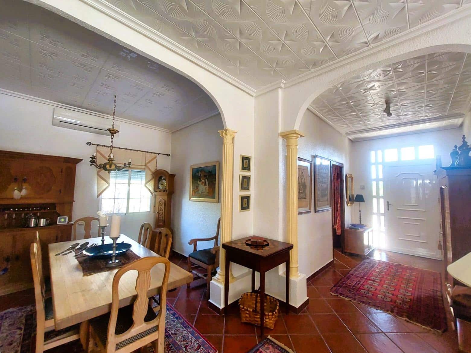 5 bedroom Finca/Country House for sale in La Marina with garage - € 570,000 (Ref: 9499347)