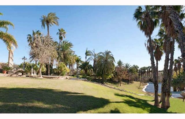 5 Zimmer Villa zu verkaufen in Villamartin, Orihuela mit Pool Garage - 3.200.000 € (Ref: 9499355)