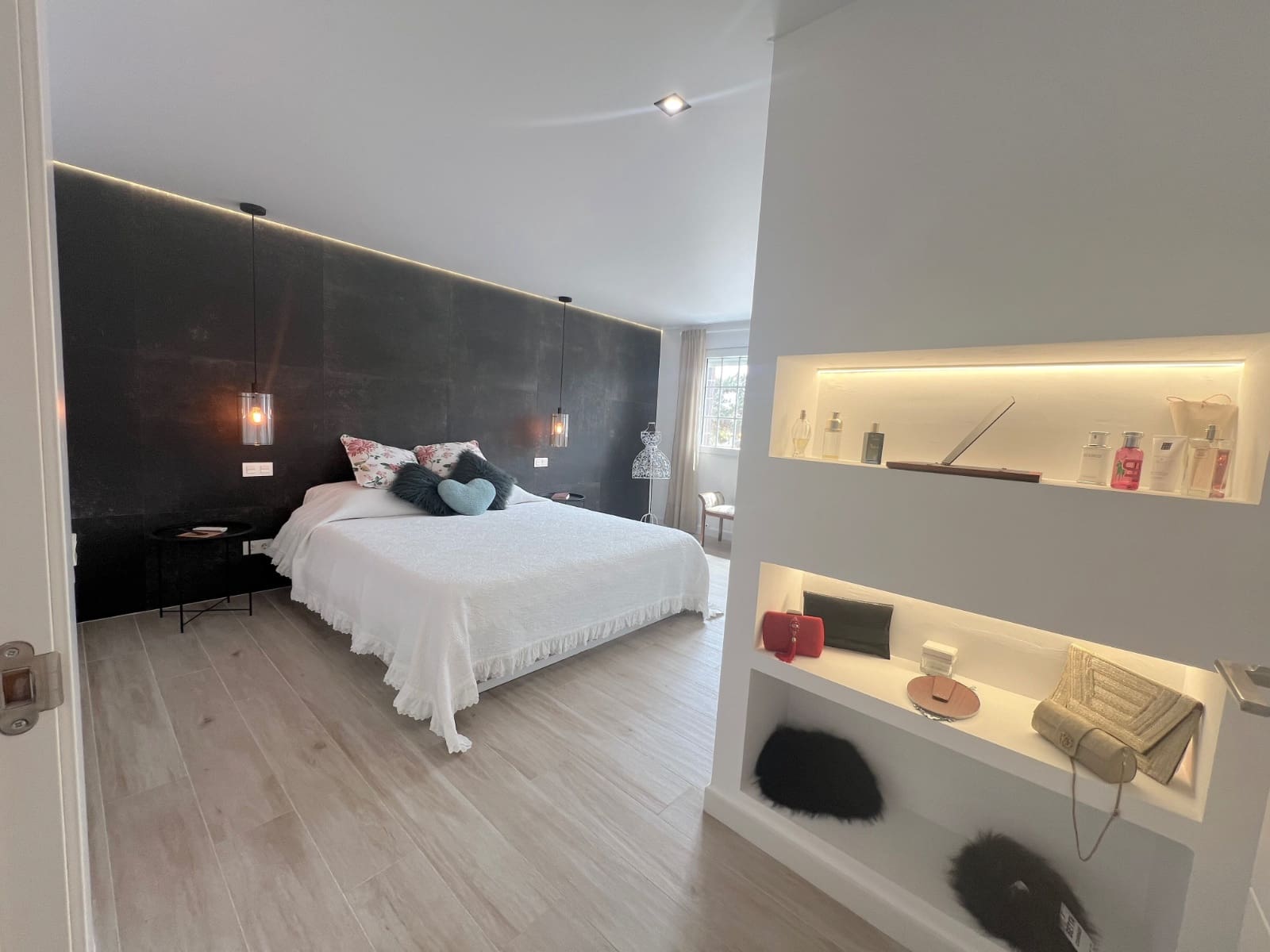 6 bedroom Villa for sale in San Javier - € 649,000 (Ref: 9499358)